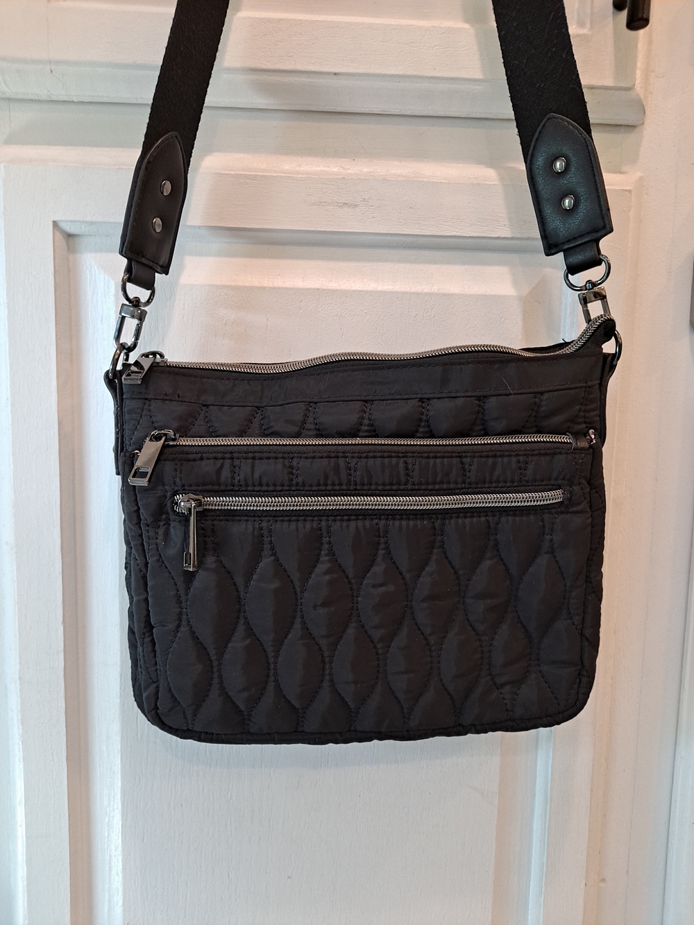 Time & Tru Pine Mini Black Quilted Nylon Crossbody Everyday Carry Lightweight
